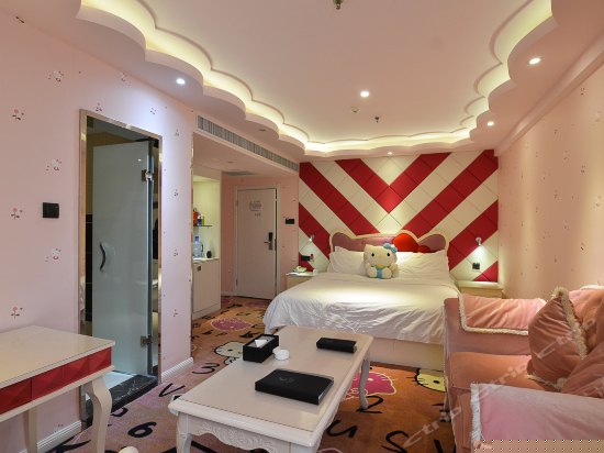 Hello  kitty精品大床房