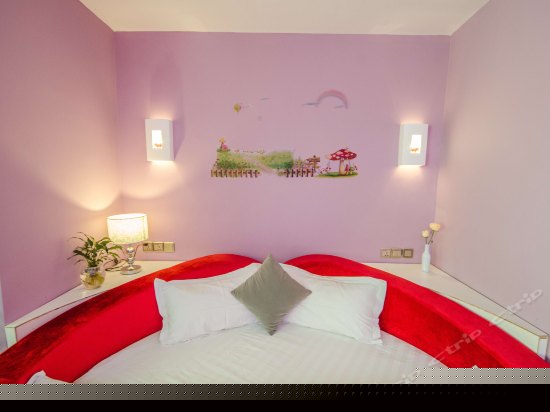 漫旅精品圆床房