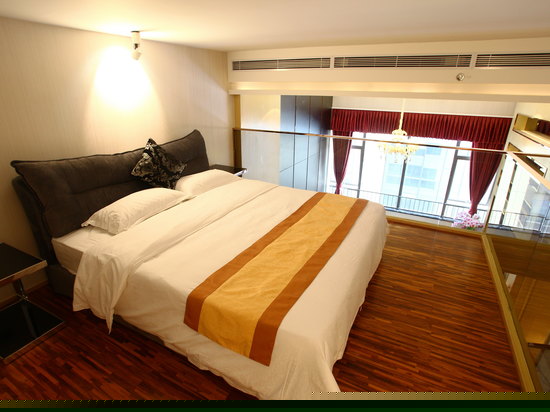 至尊喜运家庭套房 （三卧两浴）