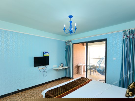 一米海景阳台独卫大床房