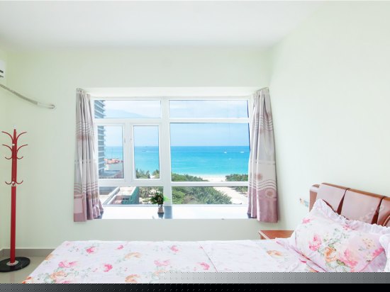 豪华高层180度海景四室一厅套房1503