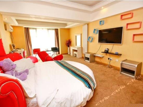 浪漫数码圆床房