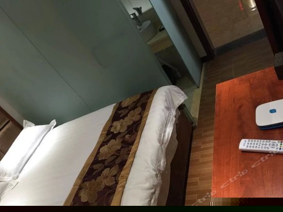 豪华大床房