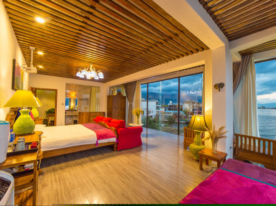 尘外·270°豪华海景大床房