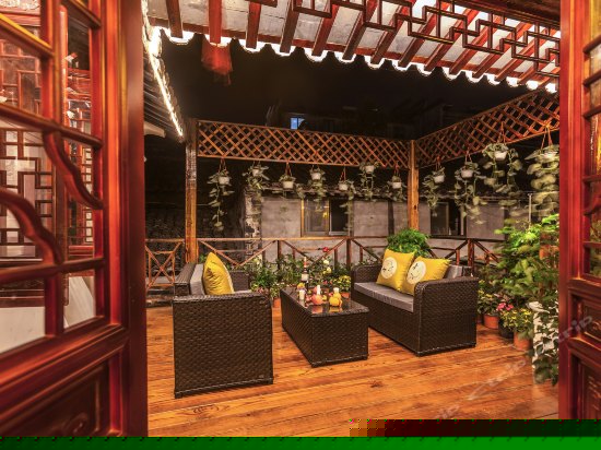 阳台贰号大床房