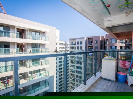 温馨园景两房两厅套房