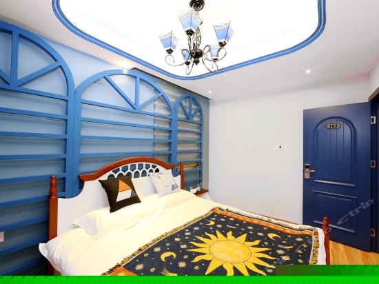 礁石海棠大床房