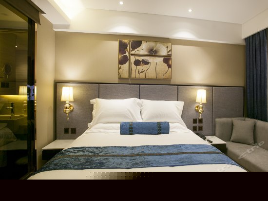 和颐高级大床房