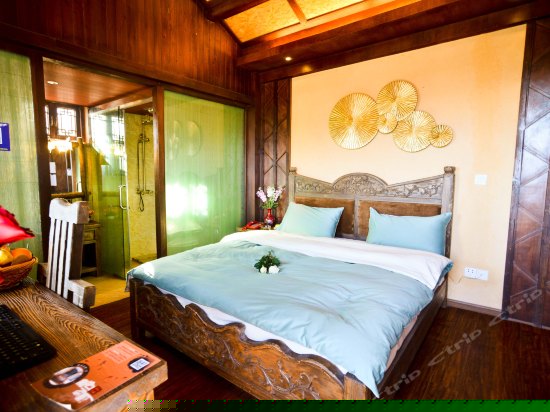 前院豪华阳台休闲观景房