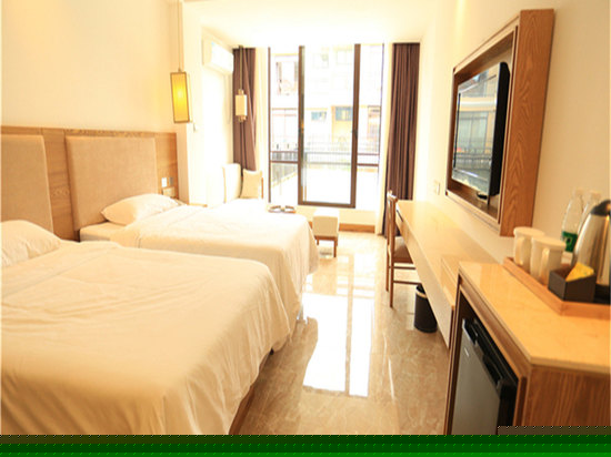 高级园景双床房