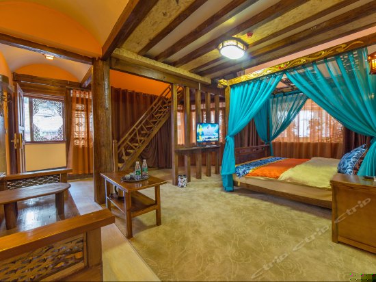 雪山观景豪华复式套房