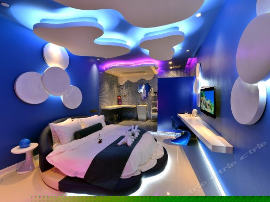 幻想主题特色情侣房(无窗)