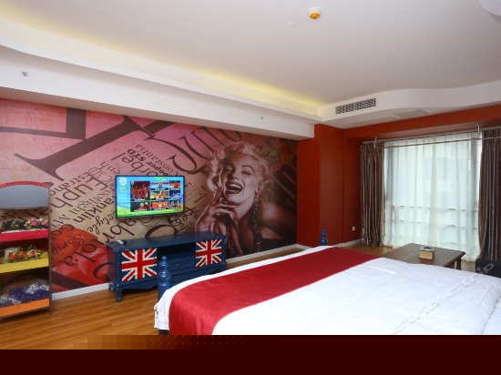 摩登英伦大床房