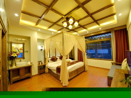 豪华观景浴缸房