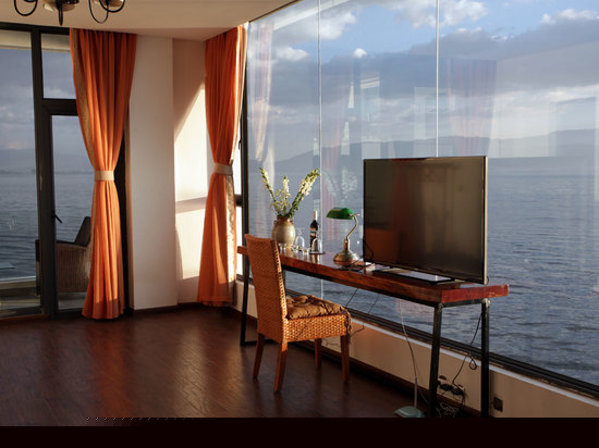 270度无敌海景海上超豪华大床房