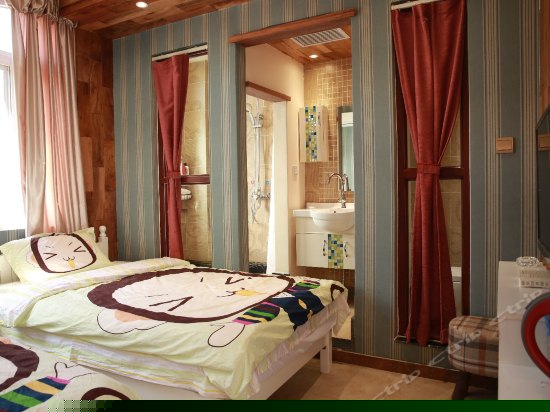 203旋转木马双床间