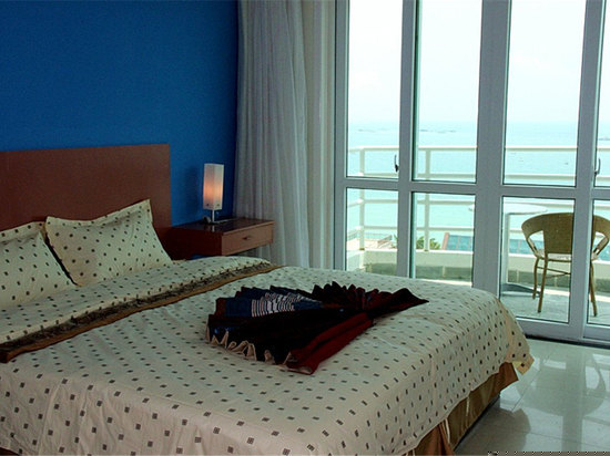 无敌海景蜜月房