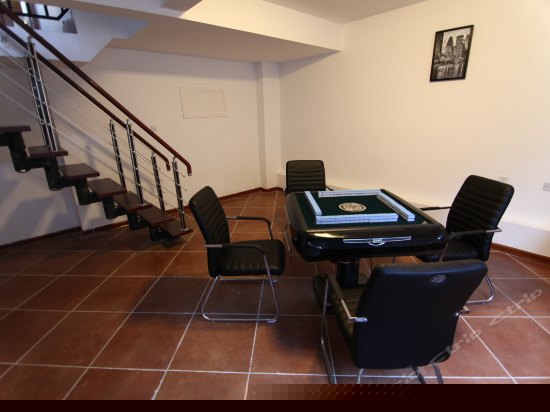 庭院阳台双卧家庭亲子别墅