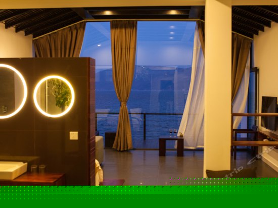 九品（豪华亲海星空大床房）