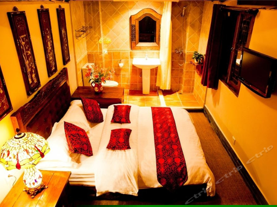 一号院温馨古朴房