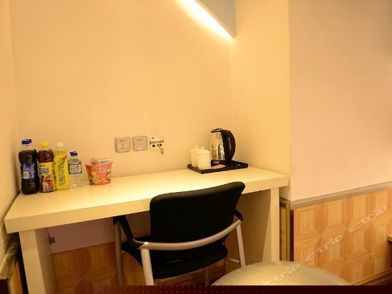 特价大床房（无窗）