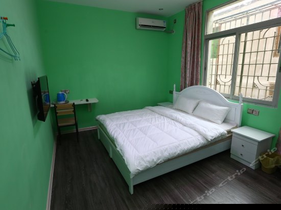 漫旅舒适大床房