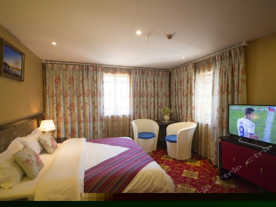 双窗观景大床房