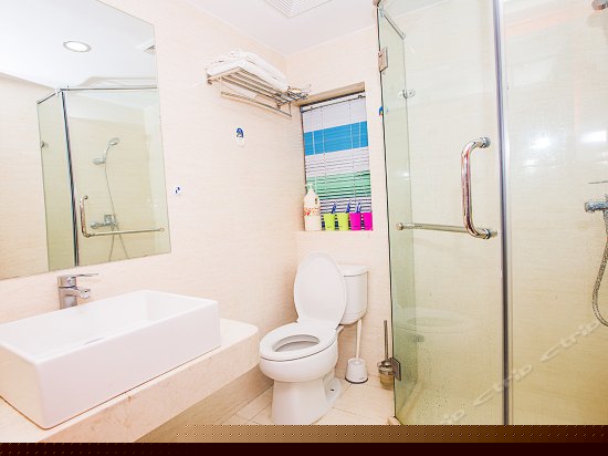 豪华阳台海景套房两房一厅