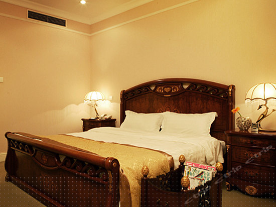 温泉酒店豪华套房