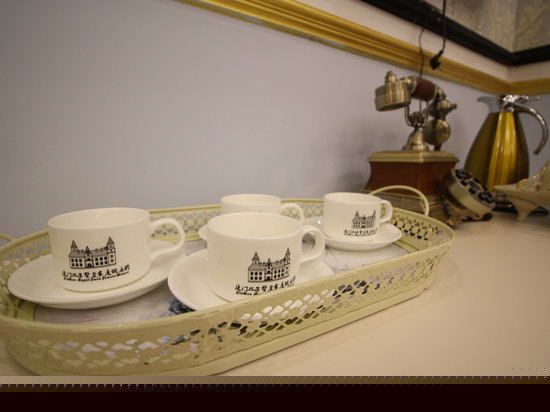 豪华宫廷家庭房