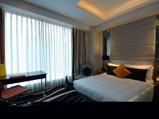 格兰豪华大床客房