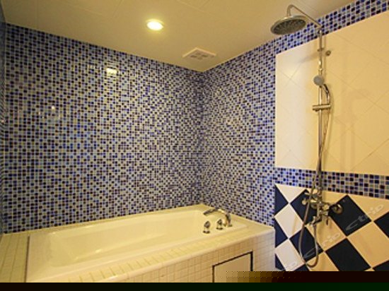 绿精灵楼中楼四人房