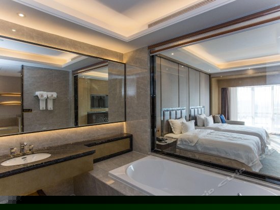 甜果高级双床间