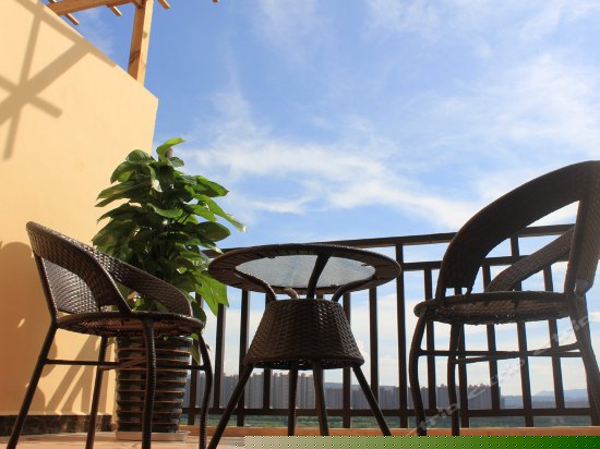 南亚风情望江大床房