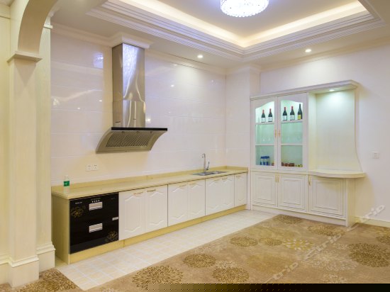 休闲养生风景豪华套房