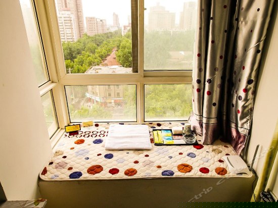 独卫豪华大床房