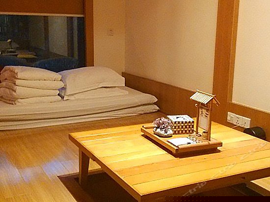 云来客栈(四人入格)