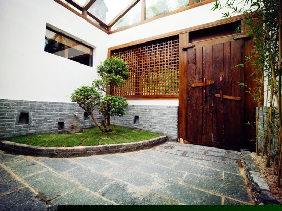 阳光庭院观景套房