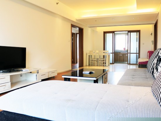 豪华三卧双卫海景套房