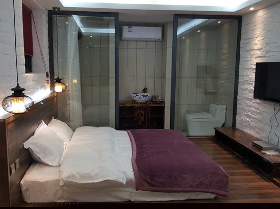 雪霁温馨榻榻米大床房