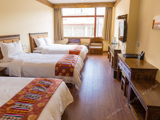 庄园舒适三人房