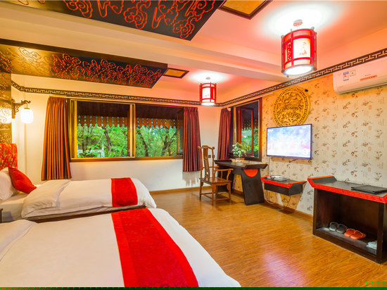 傣家风情望江双床房