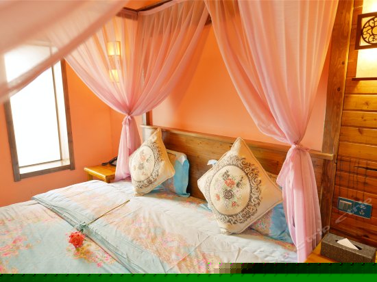 雪山观景花园大床房