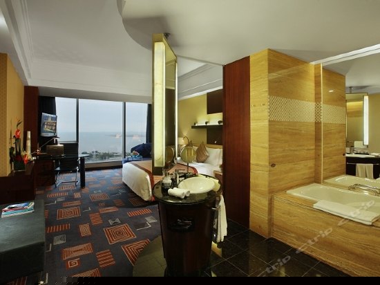 豪华海景大床房