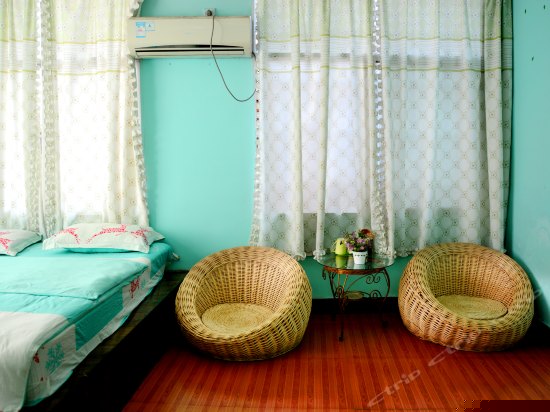 清新蜜月江景大床房