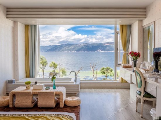 爱有天意榻榻米海景房