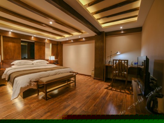 藏式风情豪华大床房