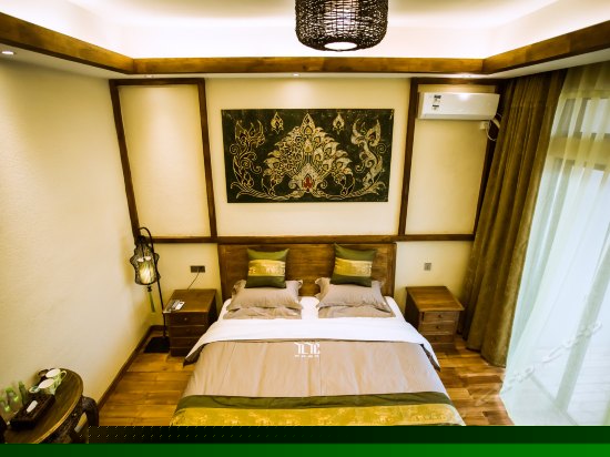 观景豪华大床房