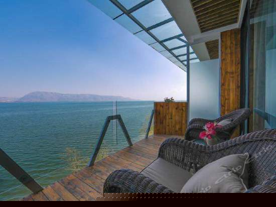 温馨海景大床房