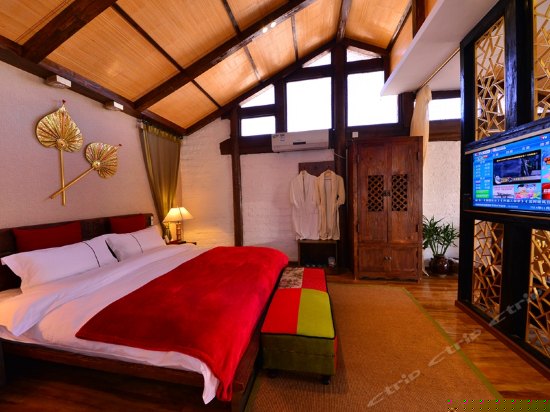 花月夜东南亚大床房
